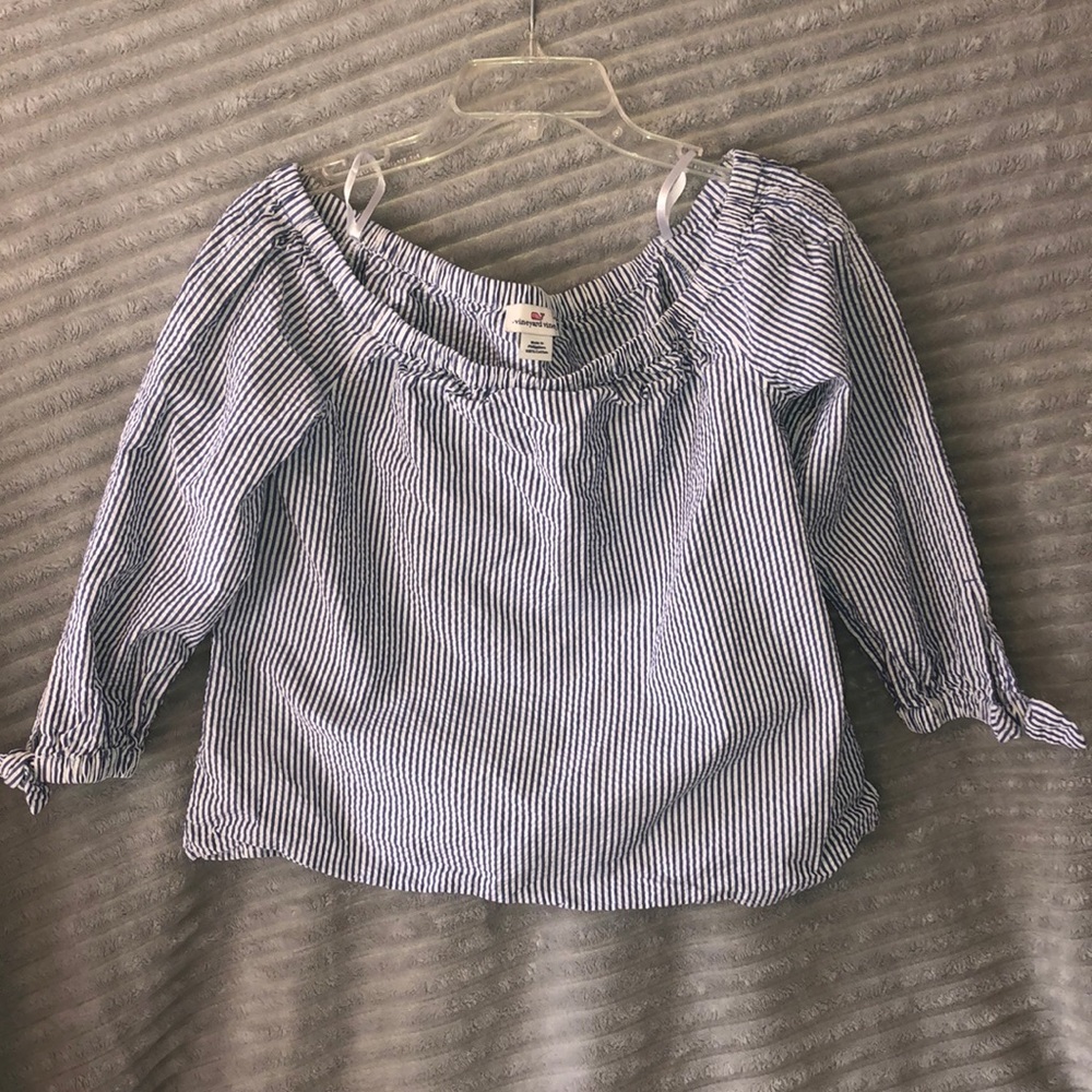 Vineyard Vine Off the shoulder Top